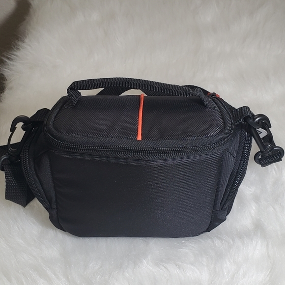 Case Logic Camera Case - Picture 3 of 12